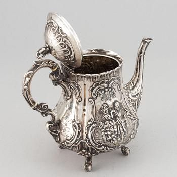 A german rococo-style silver coffee- and tea set, Weinranck & Schmidt, Hanau, circa 1900.