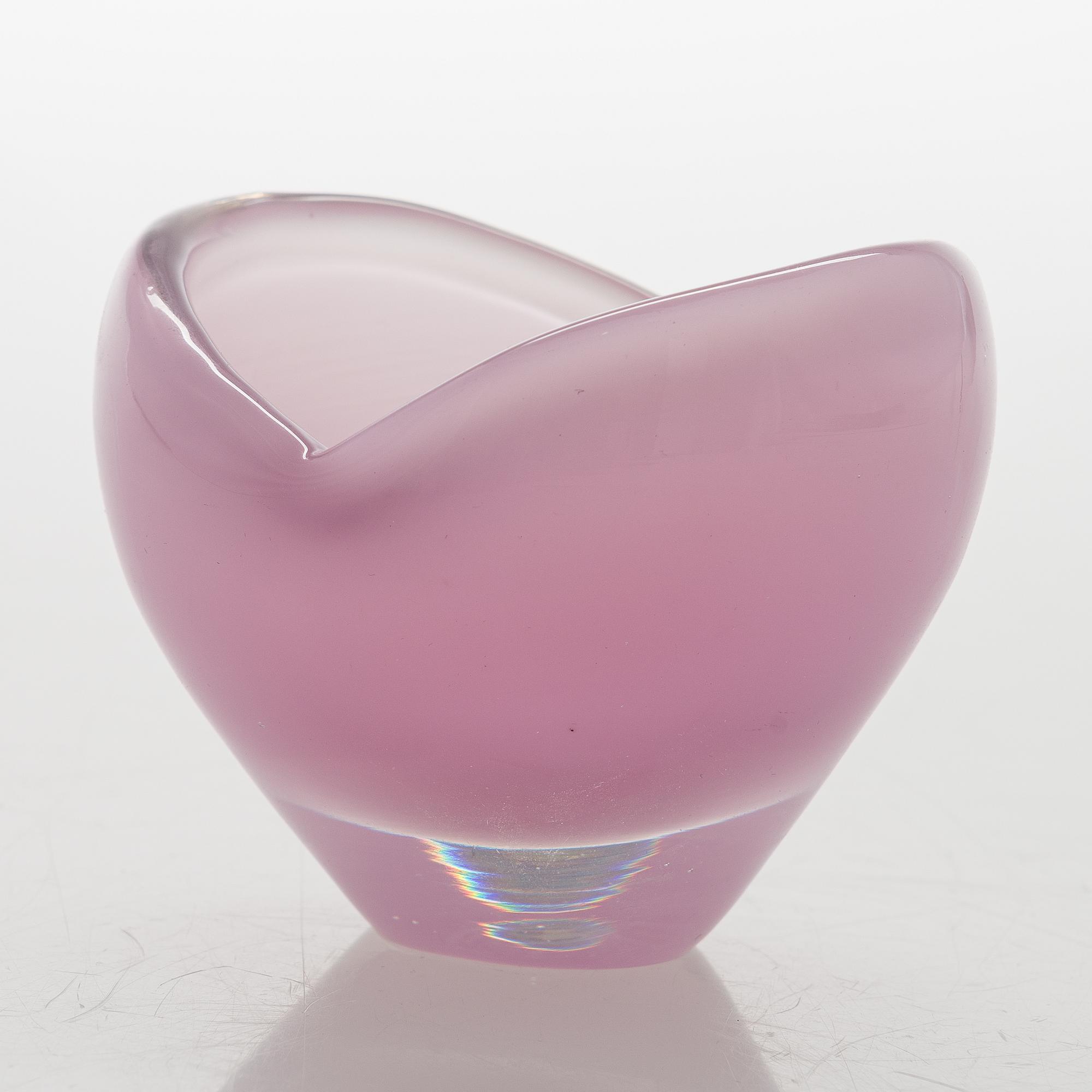 A VASE BY KAJ FRANCK, signed K. Franck Iittala.