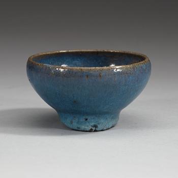 A Jun glazed bowl, Song dynasty (960-1279).