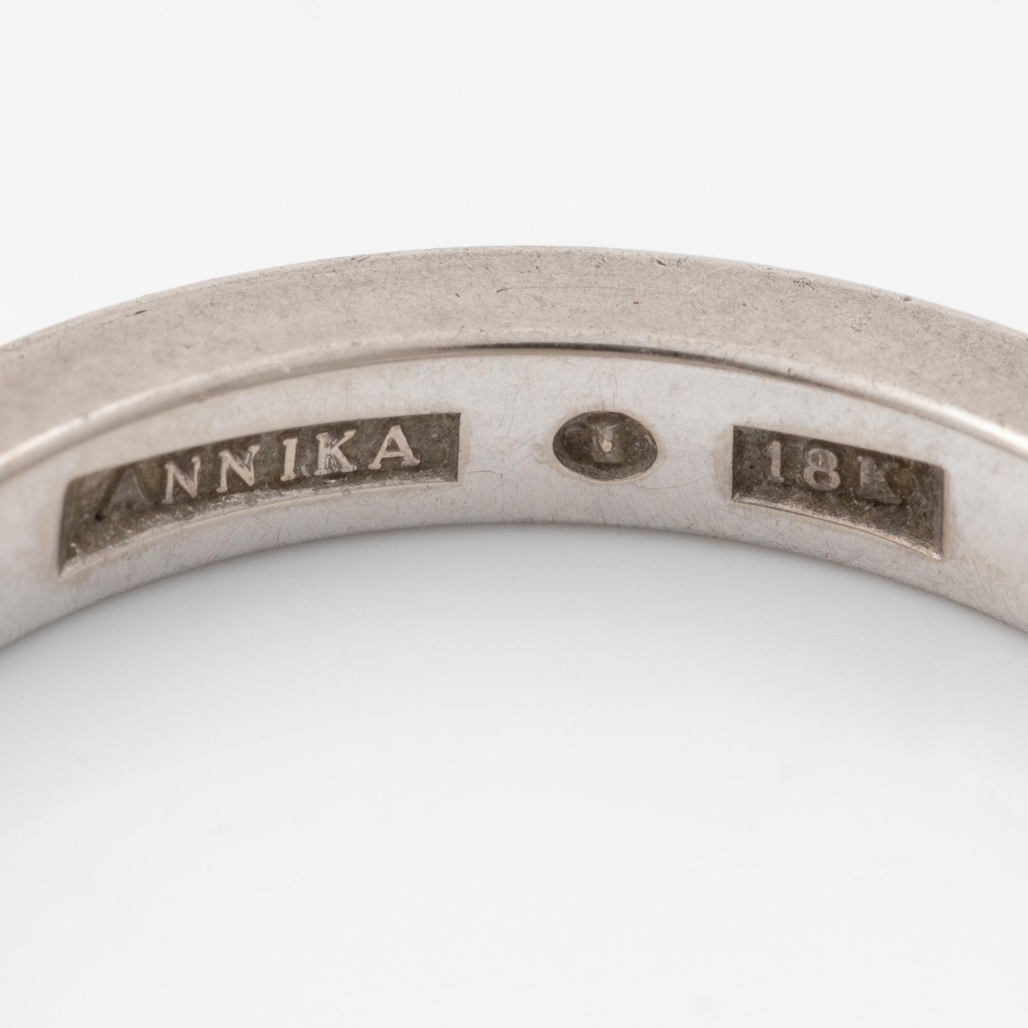 Två ringar, 18K vitguld med briljantslipade diamanter.