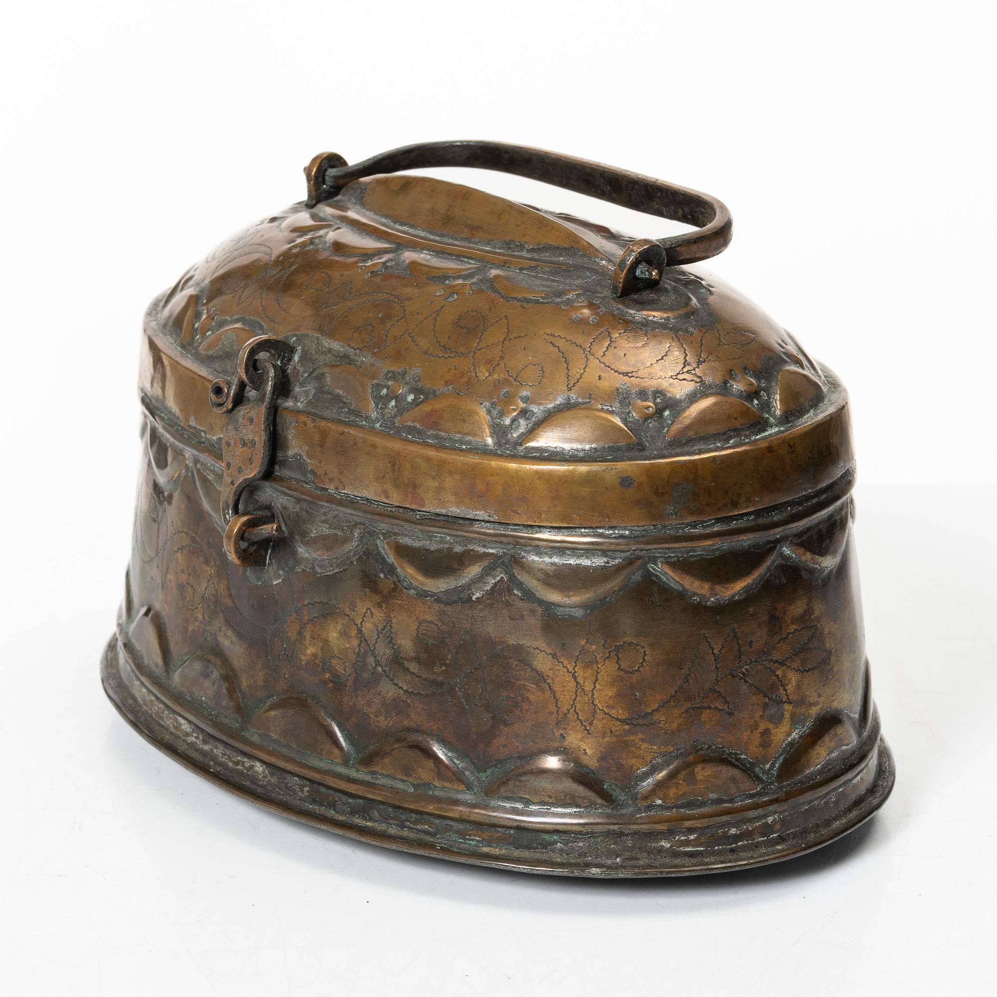 A Swedish baroque repousse copper box, 18th century.