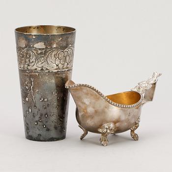 PARTI SILVER, 2 delar, bla A Öijving. 1900-tal. Totalvikt ca 429 g.