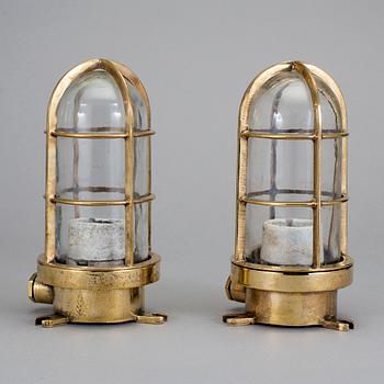 MÄSSBELYSNING, ett par. HR 1900-talets mitt.