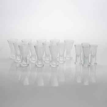 Kaj Franck, a set of 16 'Delfoi' goblets, Nuutajärvi. Designed 1976, in production 1980-1981.