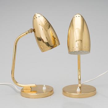 BORDS- ELLER VÄGGLAMPOR, ETT PAR. Tillverkad av Itsu, 1950-tal.