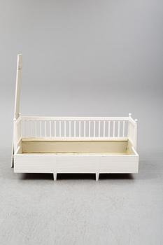 A late gustavian sofa, around 1800.