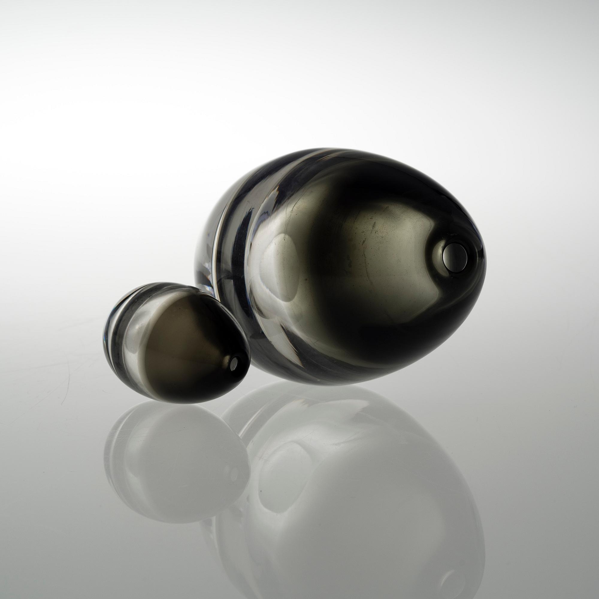 TIMO SARPANEVA, LASIVEISTOS, 2 KPL. Muna.  Sign. Timo Sarpaneva, Iittala 57 ja 58.