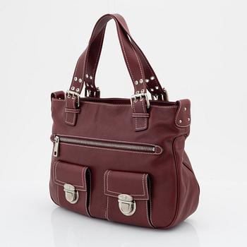 Marc Jacobs, a red leather 'Cammie' handbag.