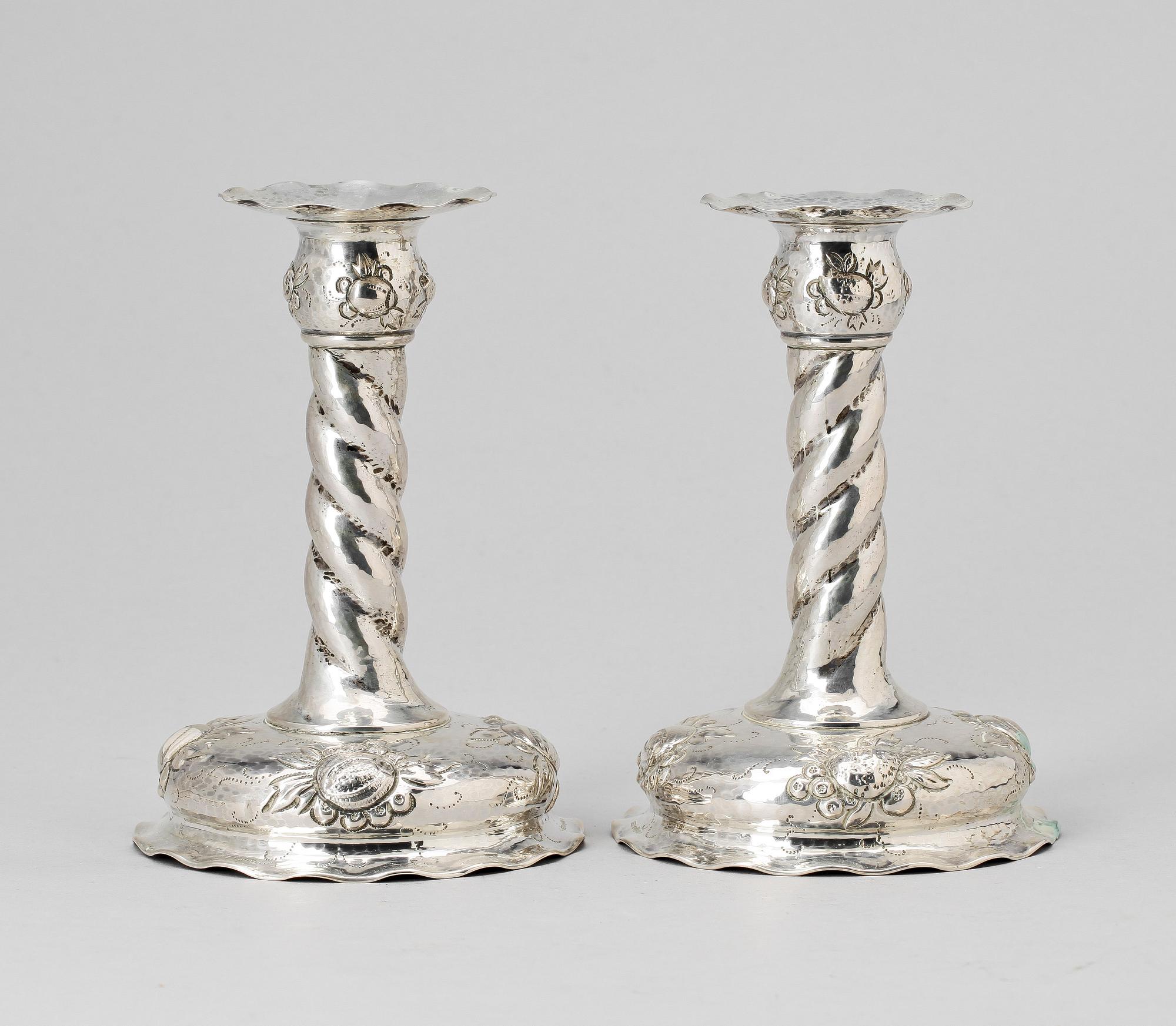 LJUSSTAKAR, ett par, silver, C G Hallberg, Stockholm, 1928.