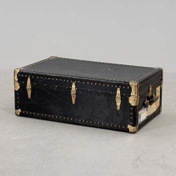 KOFFERT, 1900-talets mitt.