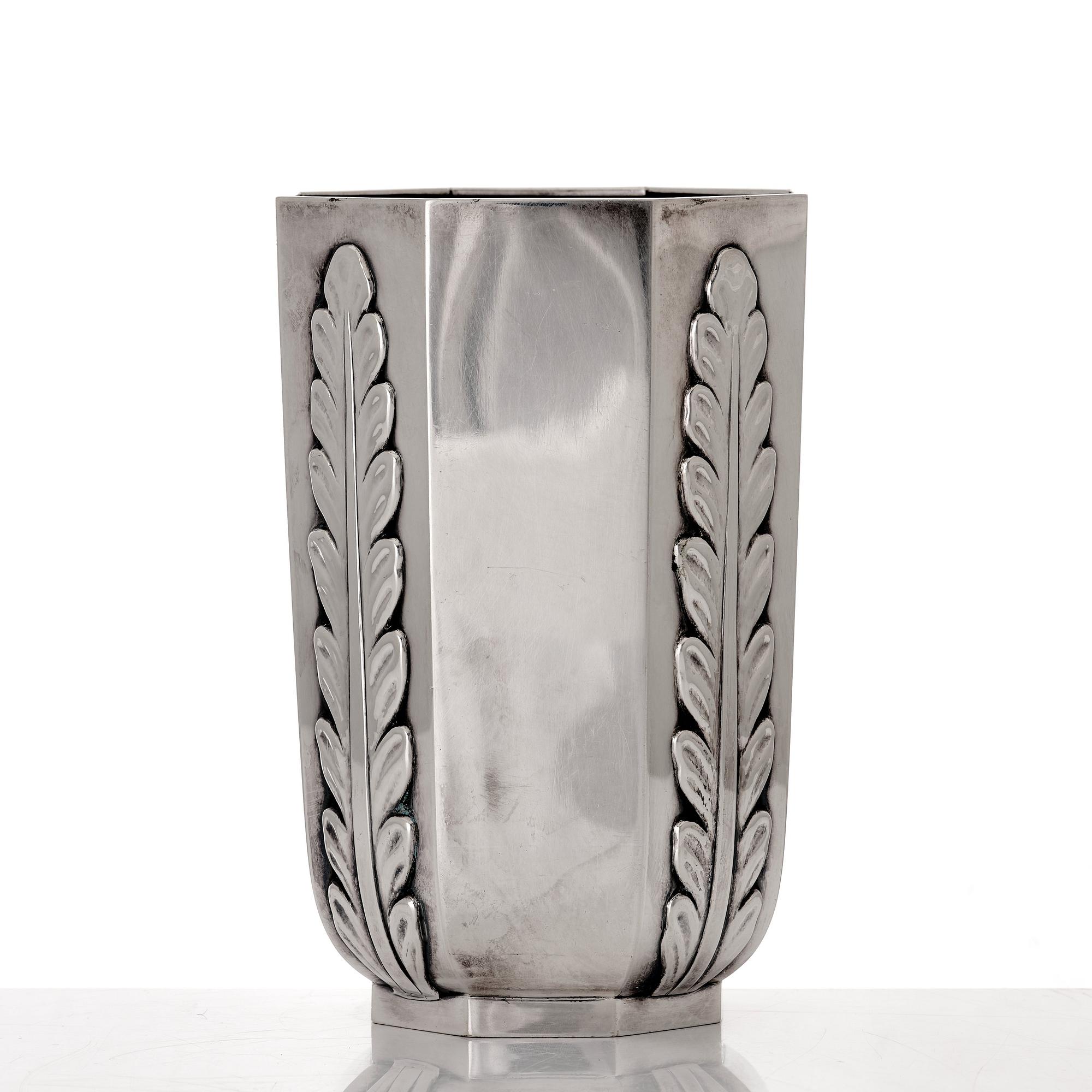 W.A. Bolin, vas, Stockholm 1946, silver.