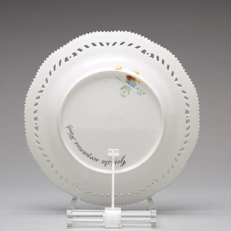 A set of 12 Royal Copenhagen 'Flora Danica' dessert dishes, Denmark, 20th Century.
