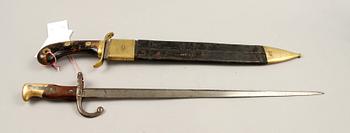 FASKINKNIV, J.Walén Eskilstuna, modell 1848,  och BAJONETT.