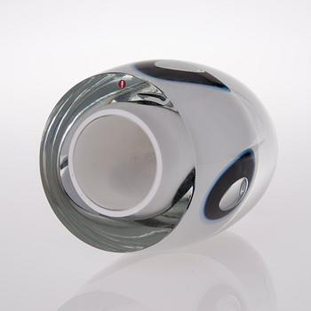 A Claritas vase, signed Timo Sarpaneva Iittala 1985 C152.