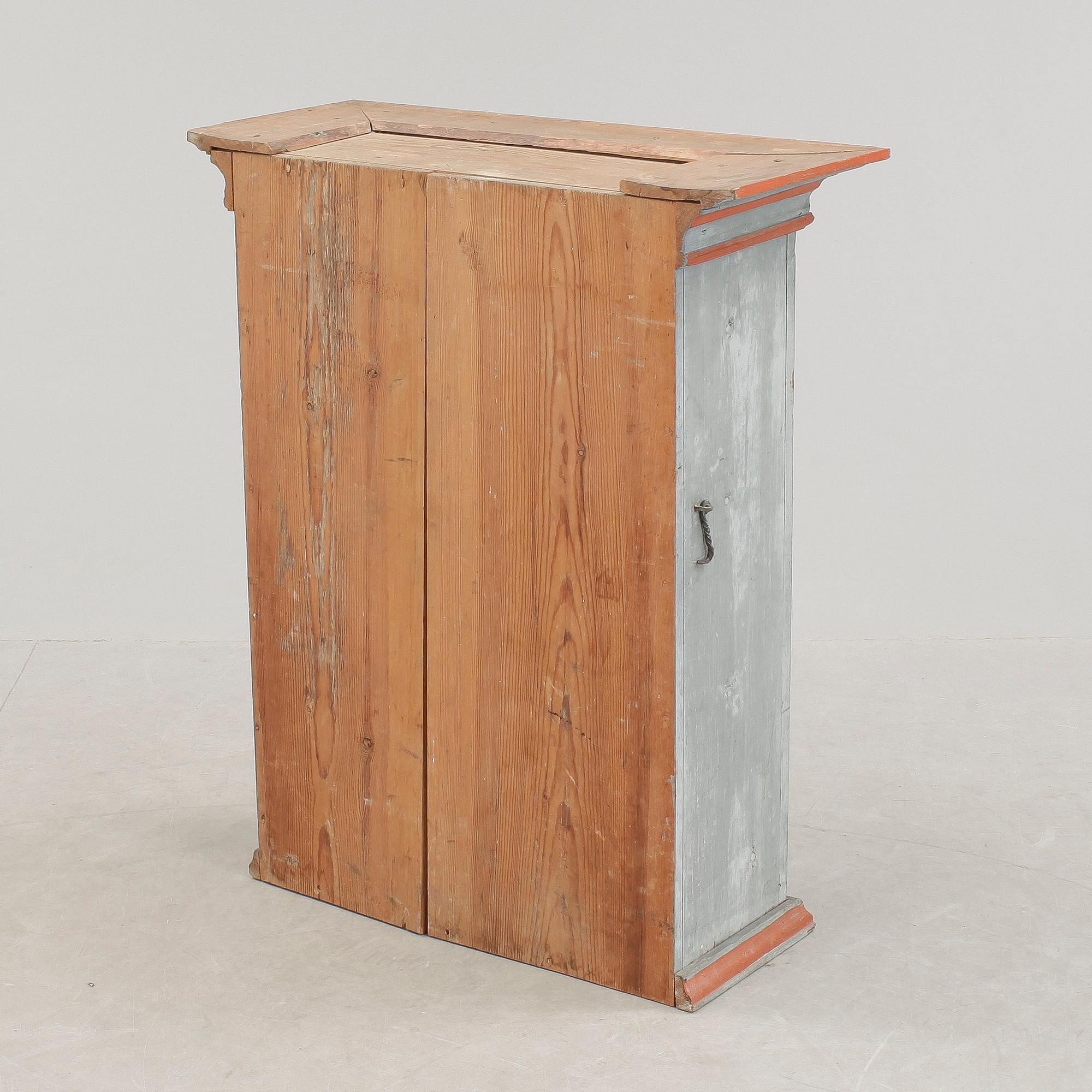 HÄNGSKÅP, Forsa/Hög, Hälsingland, 1800-tal.