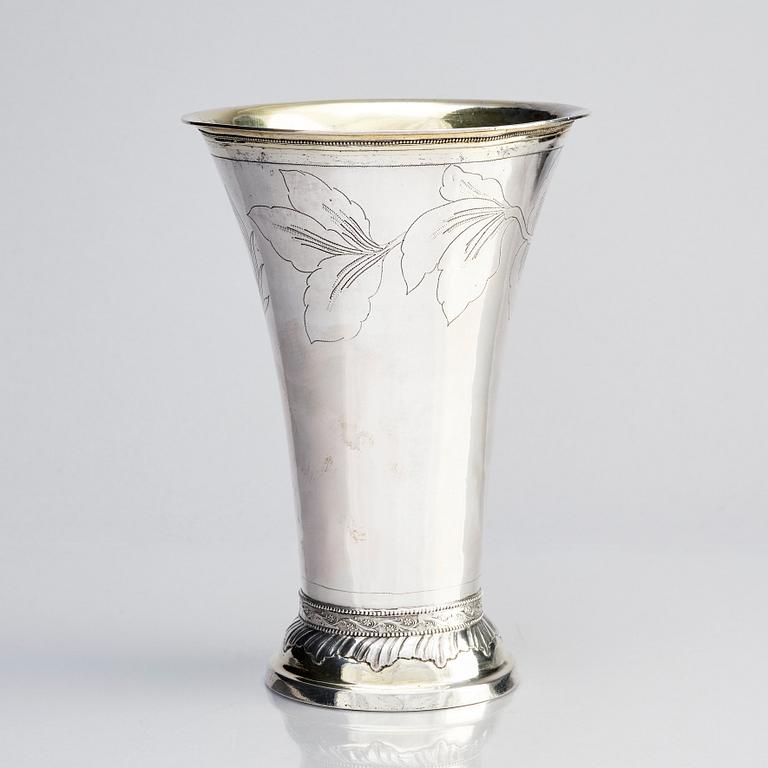 Anders Ulfsberg, bägare, delvis förgyllt silver, Nyköping 1795.