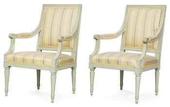 956. A pair of Gustavian armchairs.