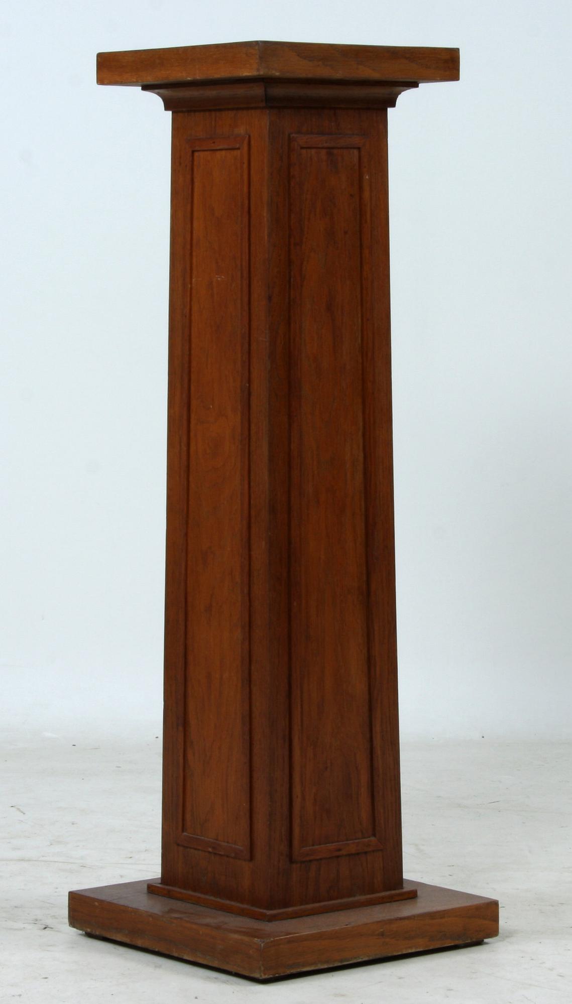 PIEDESTAL, 1900-tal.