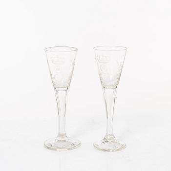 Six glass items, 18th-19th Century.