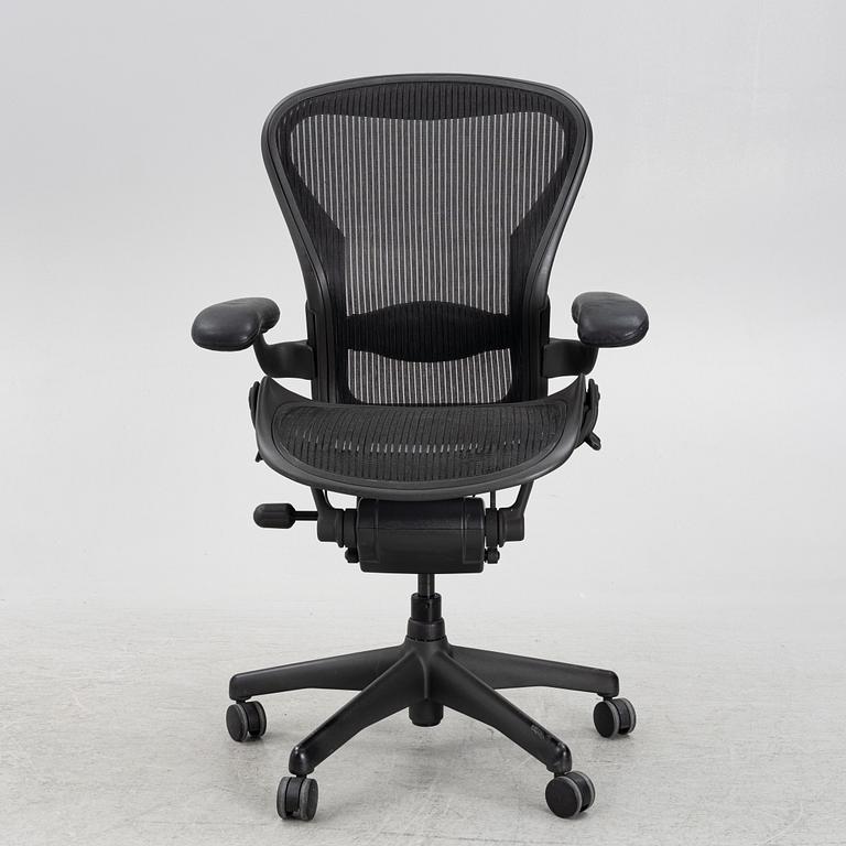 Don Chadwick/Bill Stump, skrivbordsstol, "Aeron", Herman Miller.