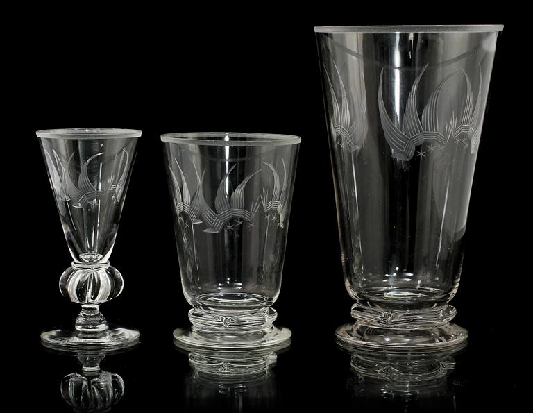 GLASSERVISDELAR, 95 st, 1900-talets första hälft.