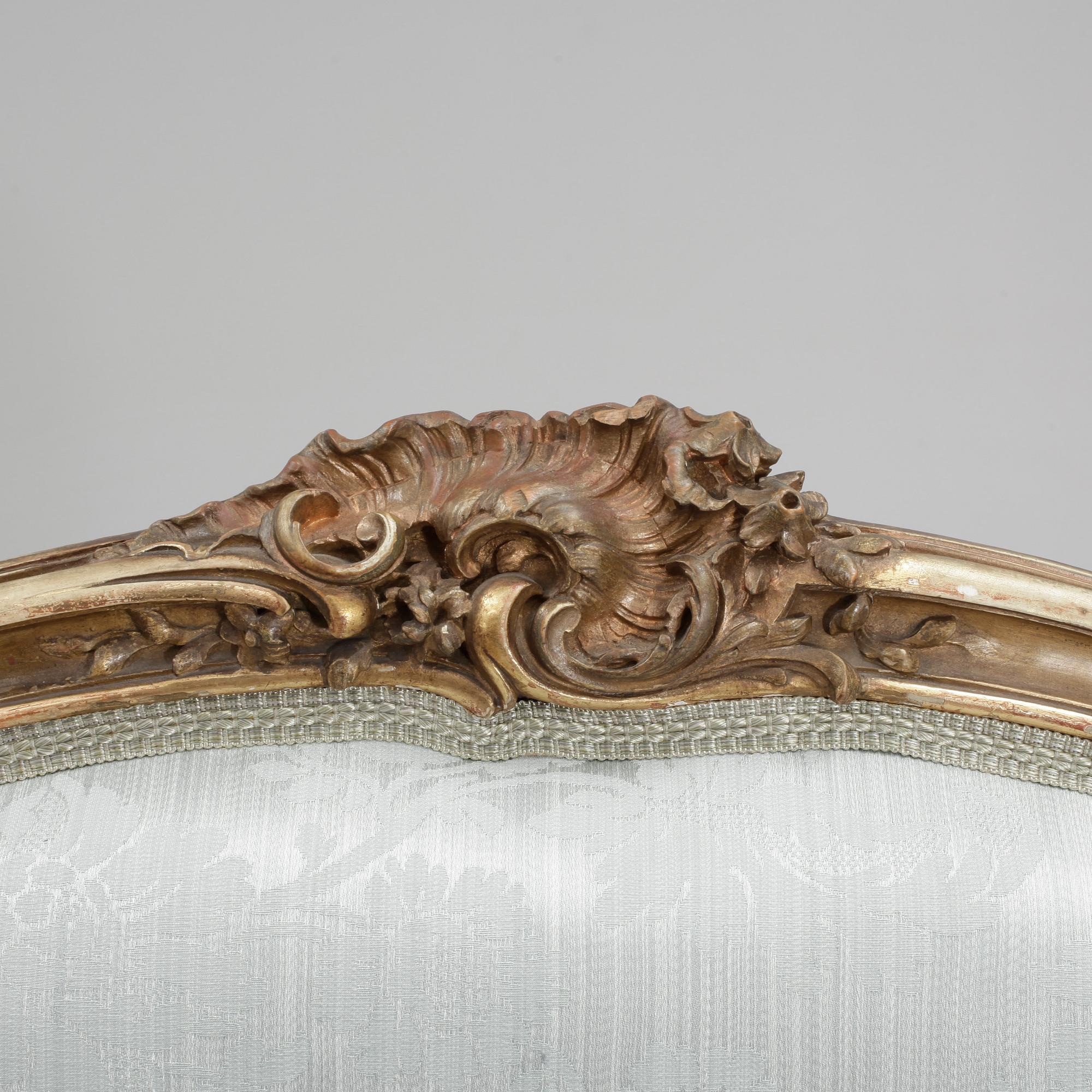 KARMSTOL, rokokostil, 1800-talets andra hälft.