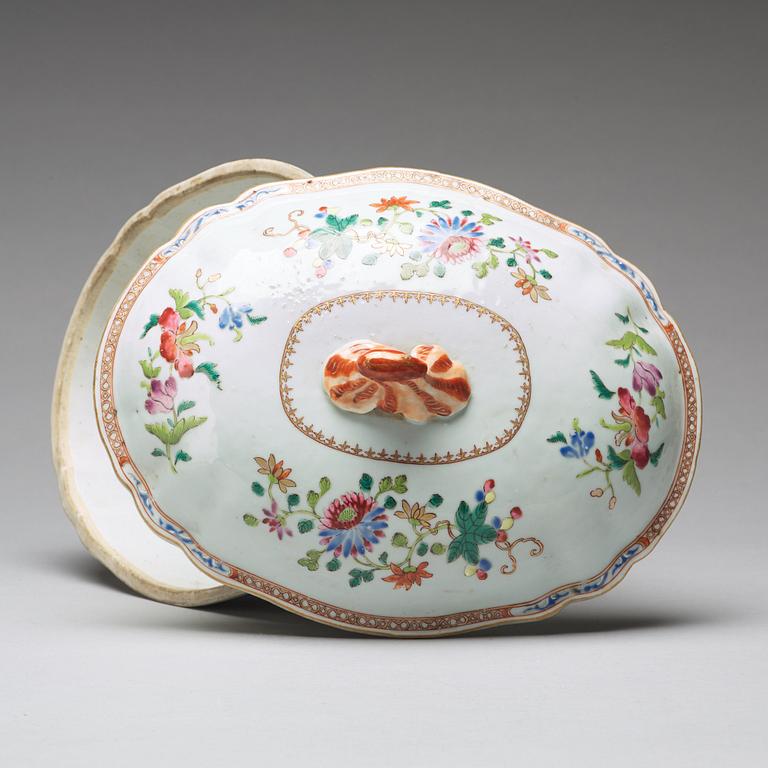 A famille rose 'double peacock' tureen with cover, Qing dynasty, Qianlong (1736-95).