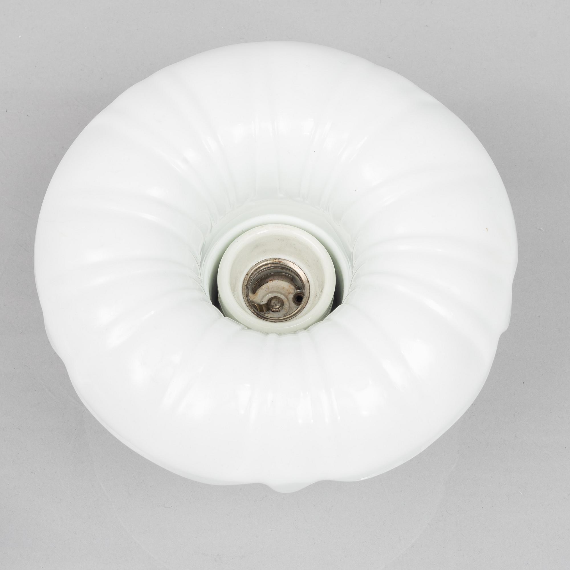 Harald Notini, tak/vägglampor, ett par, modell "6387", Arvid Böhlmarks Lampfabrik, Stockholm, 1920-30-tal.