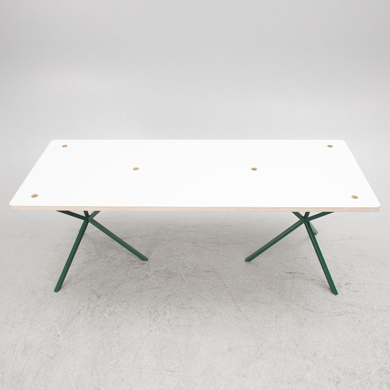 Per Söderberg, matbord, "NEB Dining Table", No Early Birds, Stockholm, 2021.