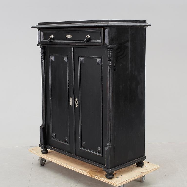 SKÄNK, nyrenässans, 1800-talets senare hälft.