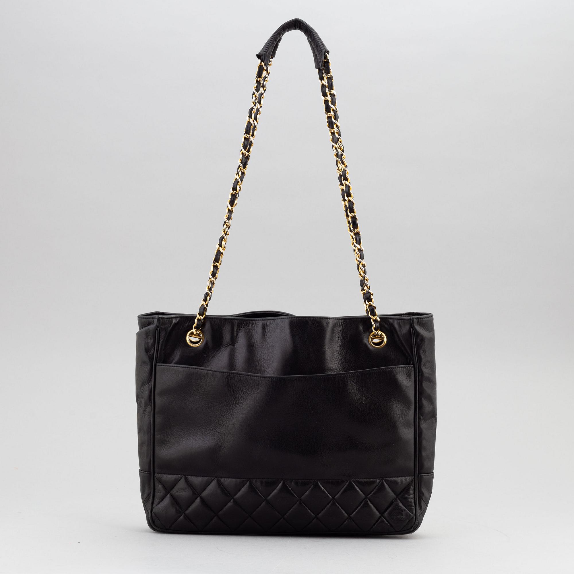 Chanel, a black quilted leather handbag, 1980's.