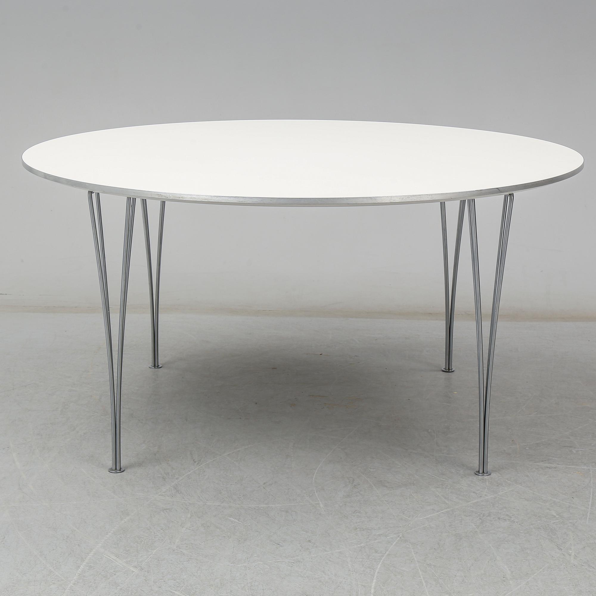 BRUNO MATHSSON & PIET HEIN, "Supercirkel" för Fritz Hansen,