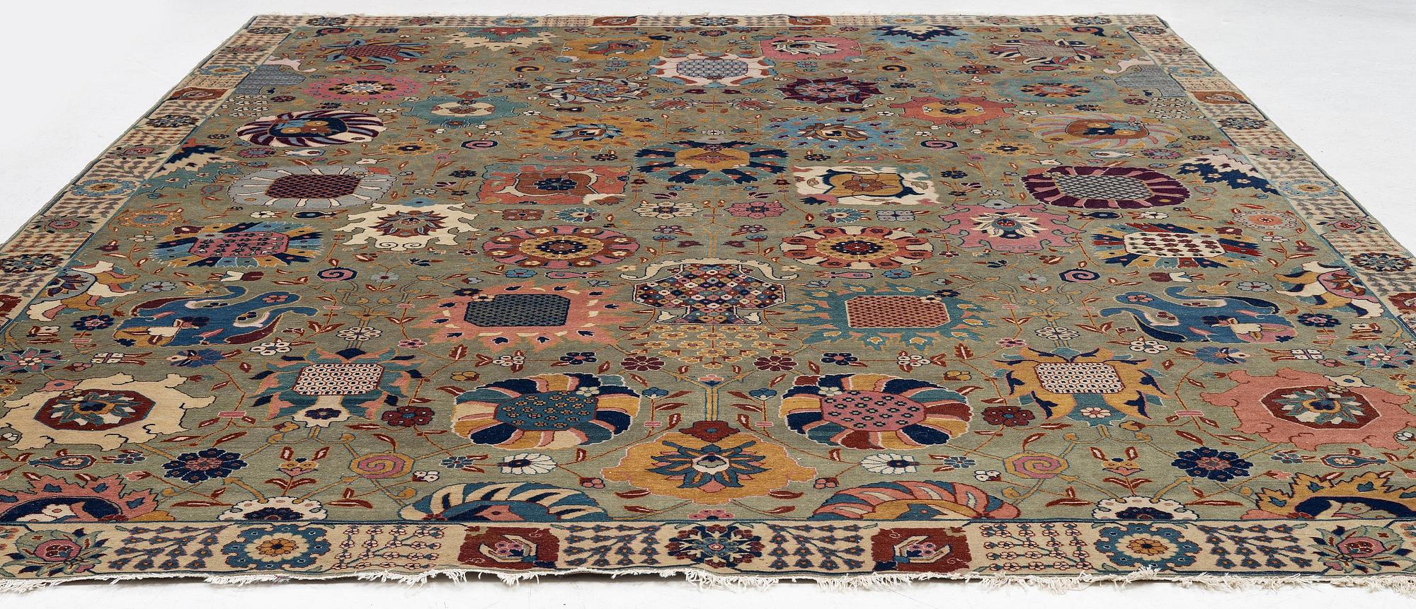 Matta, antik "PETAG" Täbris, Norvästra Iran, signerad, ca 386 x 295 cm.