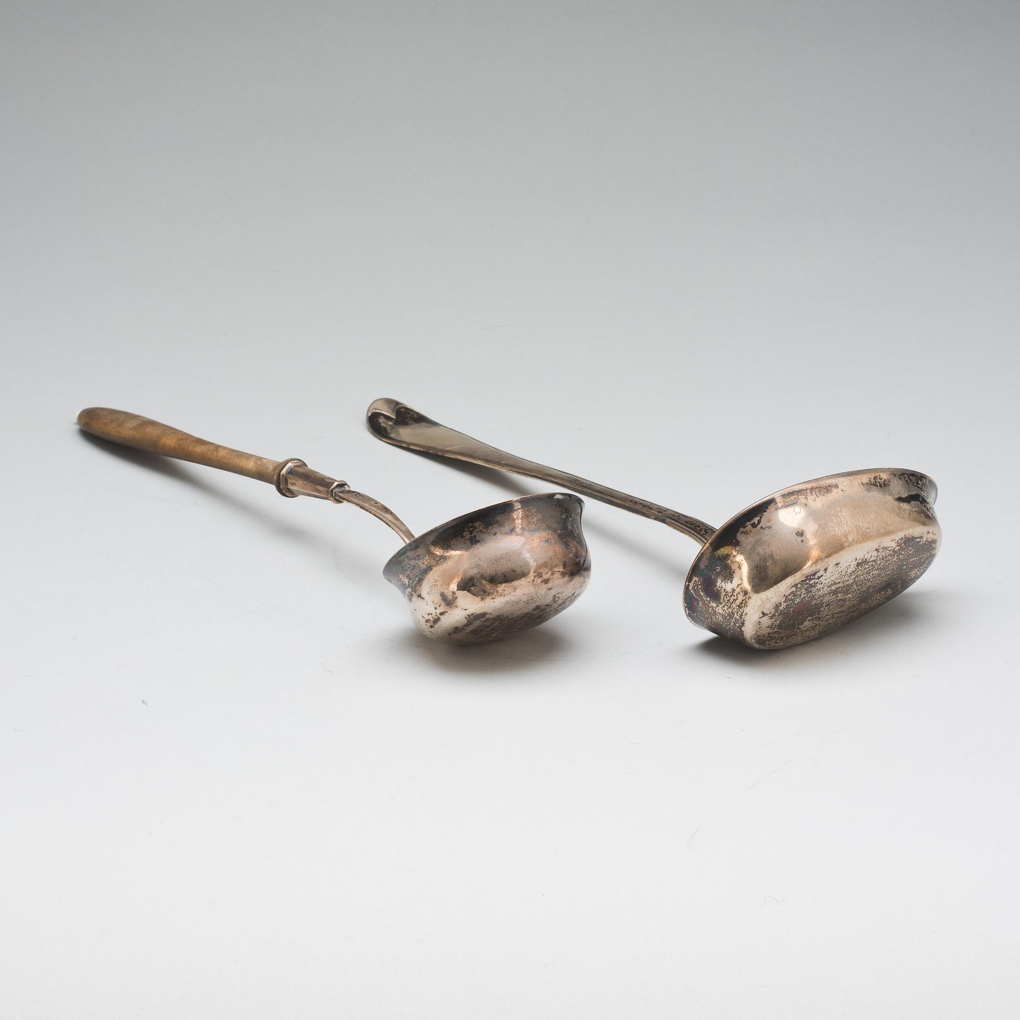 SOPPSLEVAR, 2 st, silver. 1800-tal.