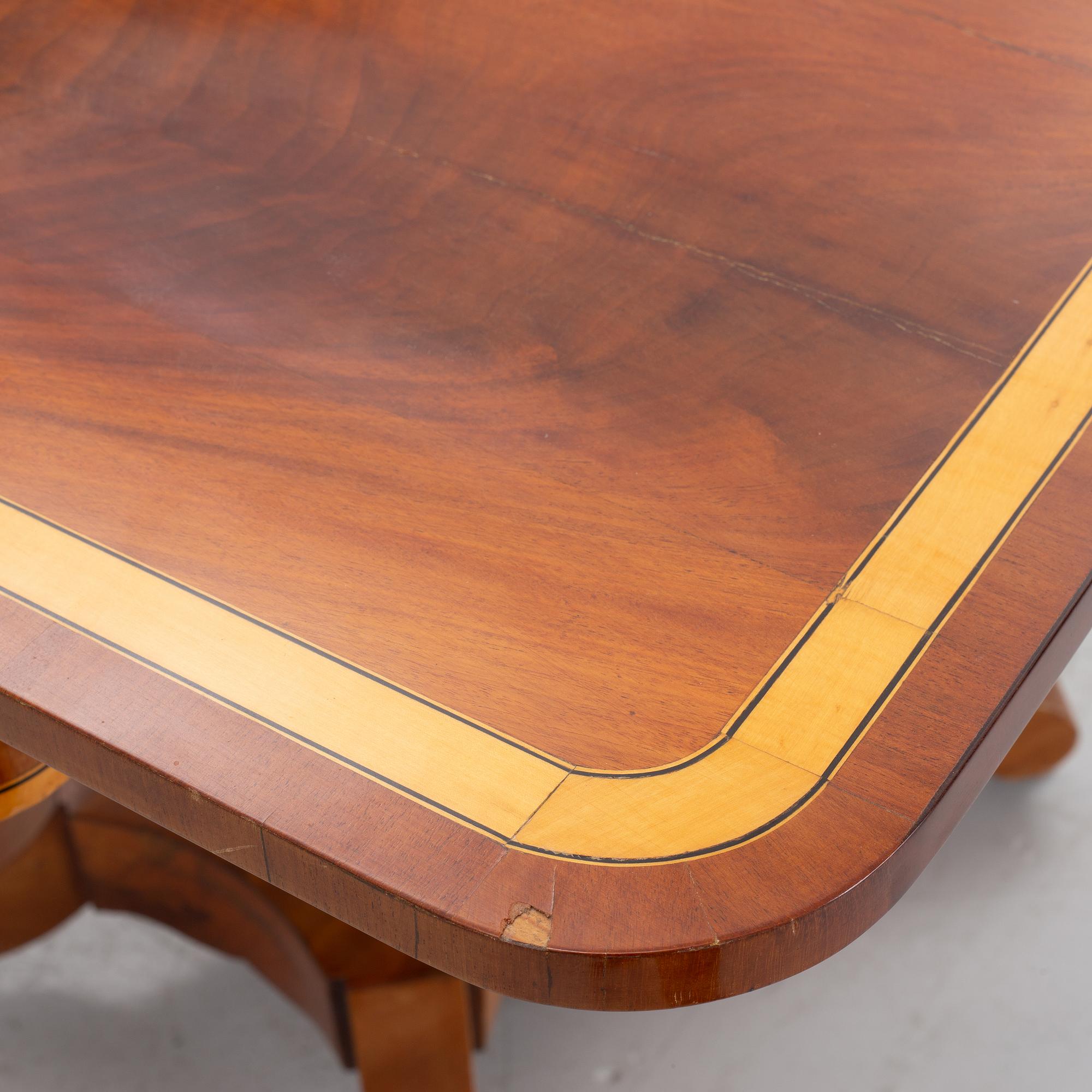 A games table, 19th Century.
