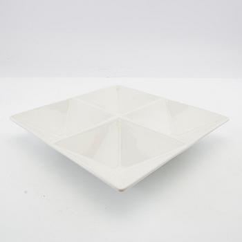 Tapio Wirkkala, serving platter "Lokerovati" Arabia Finland, late 20th century porcelain.