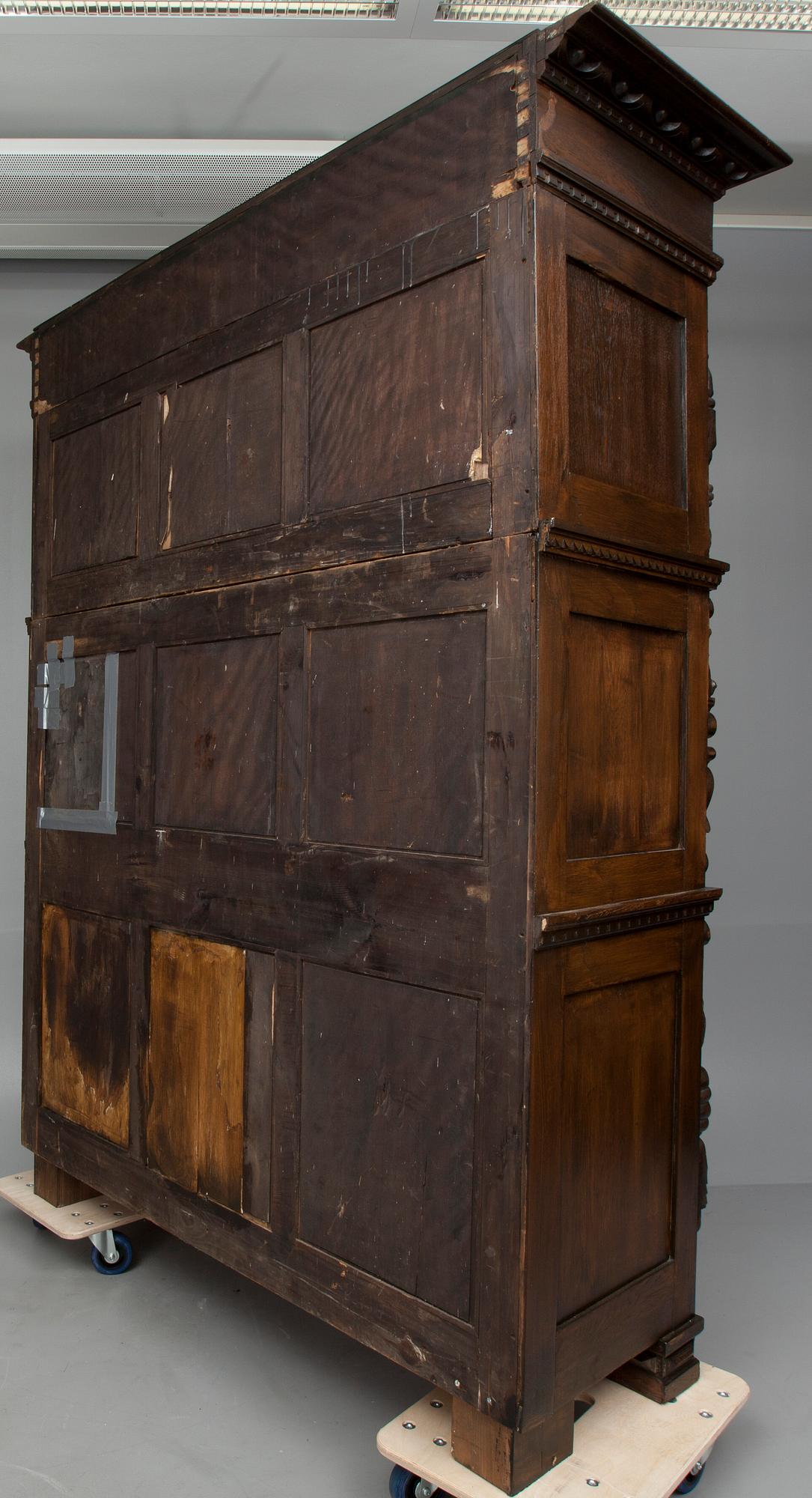 SKÅP, renässansstil, Mellaneuropa 1900-tal.