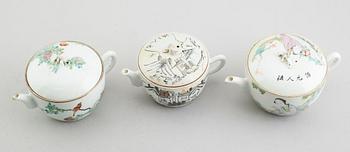KANNOR MED LOCK, 3 st, porslin, Kina, 1800-/1900-tal.