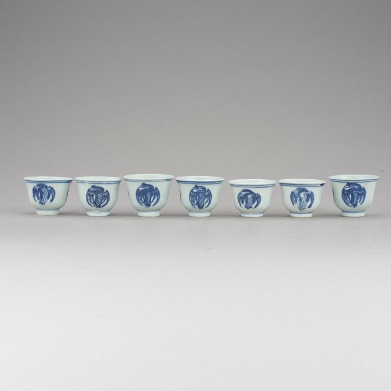 KOPPAR, 7, porslin, Kina, 1800-tal.
