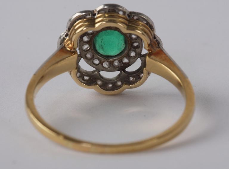 RING, guld, smaragd och rosenstenar, Hugo Strömdahl, Stockholm 1940.
