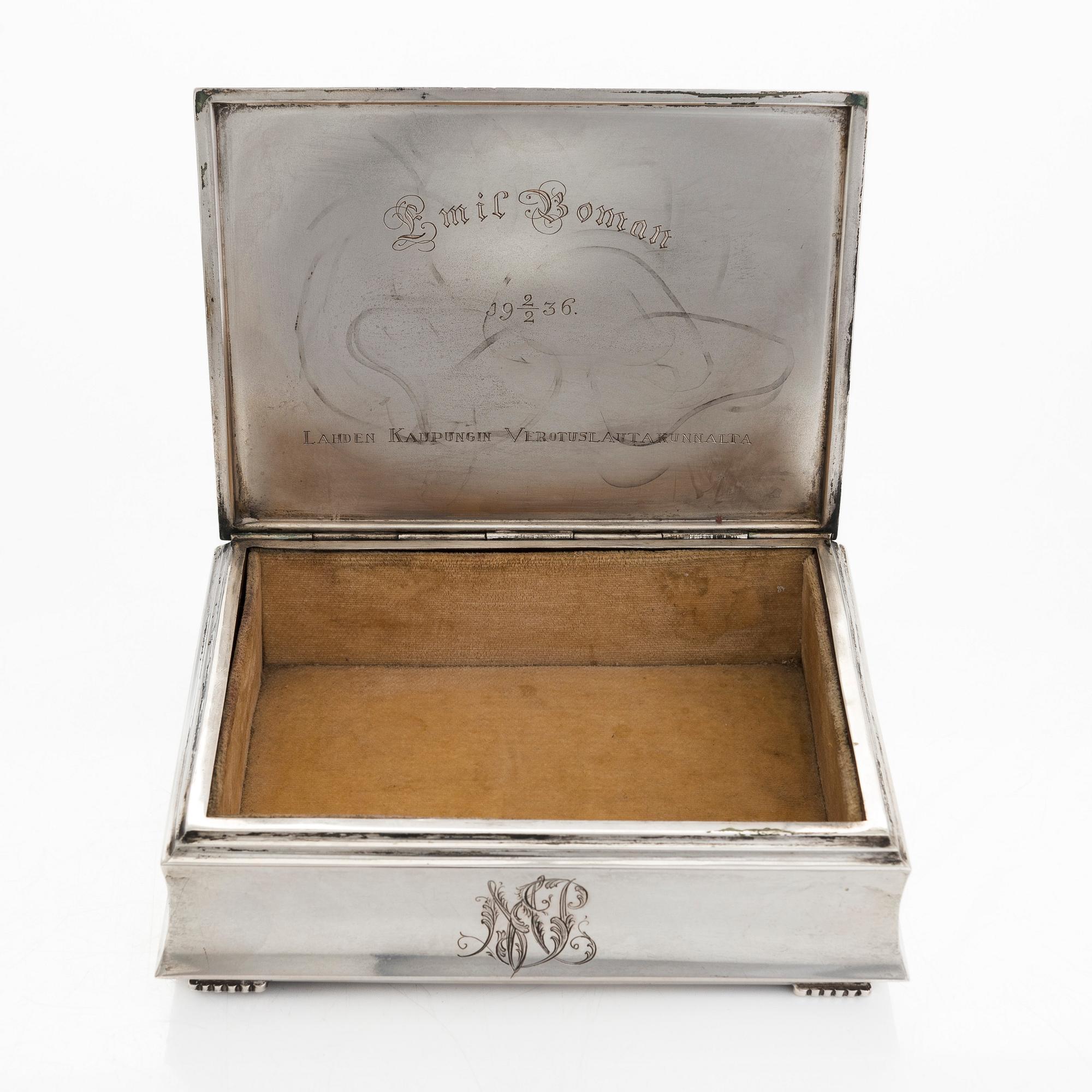 A 20th century silver cigar box, with Finnish import marks, Brødrene Lohne, Bergen.