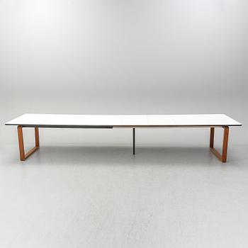 GLISMAND & RÜDIGER, matbord, "DT 20" från Bolia.