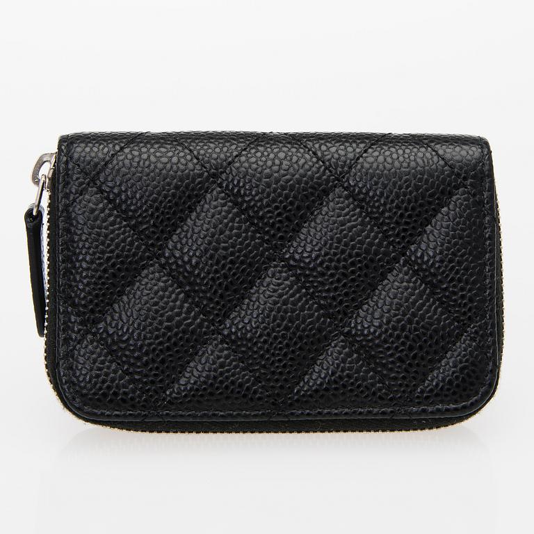 LOMPAKKO, Chanel.