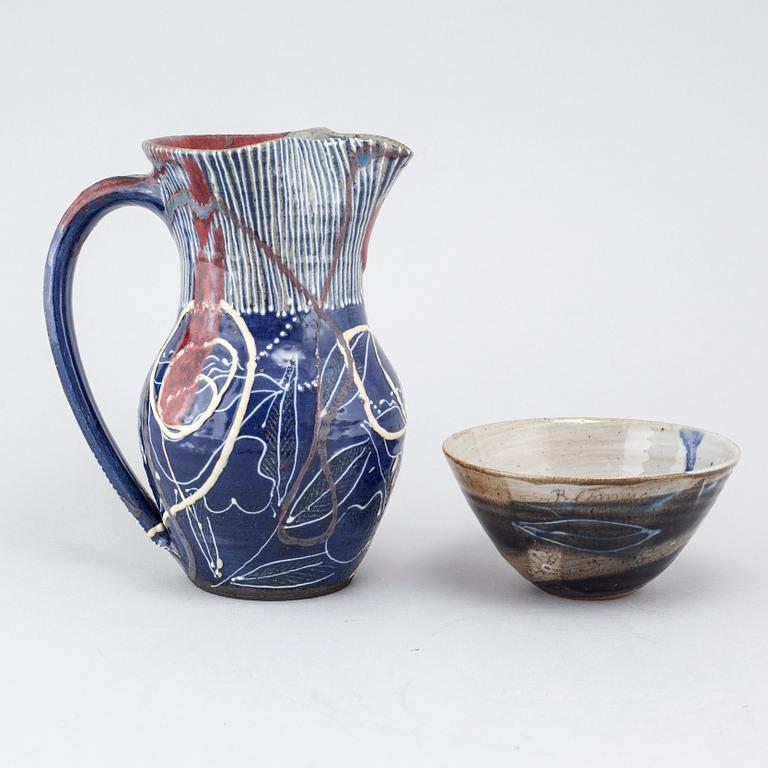 A signed stoneware jug and bowl by Eva Bengtsson.