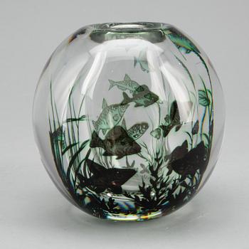 VAS, glas, "Fiskgraal", Edward Hald, Orrefors, 1944.