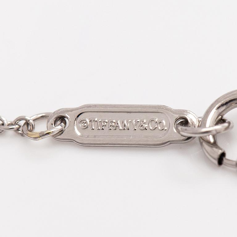 Tiffany & Co, kaulakoru, "Tiffany Hearts", platinaa ja timantteja.
