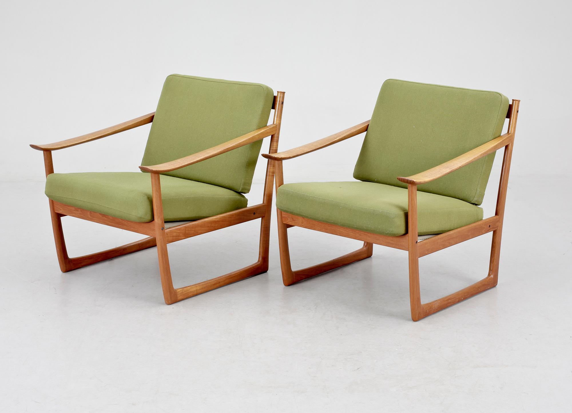 FÅTÖLJER, ett par, "Slädes-stolen", Peter Hvidt&Orla Mölgaard Nielsen. Modellen formgiven 1961.