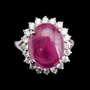RING, silver, rubin ca 5,50 ct.