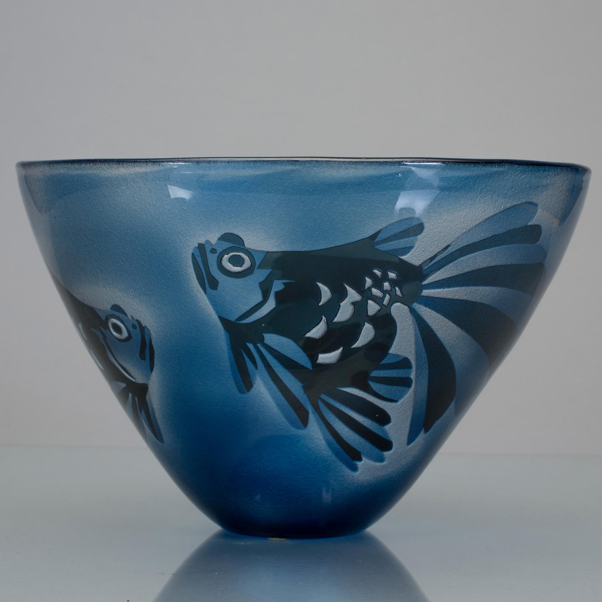 Lot - PAUL HOFF FOR KOSTA BODA GLASS BOWL