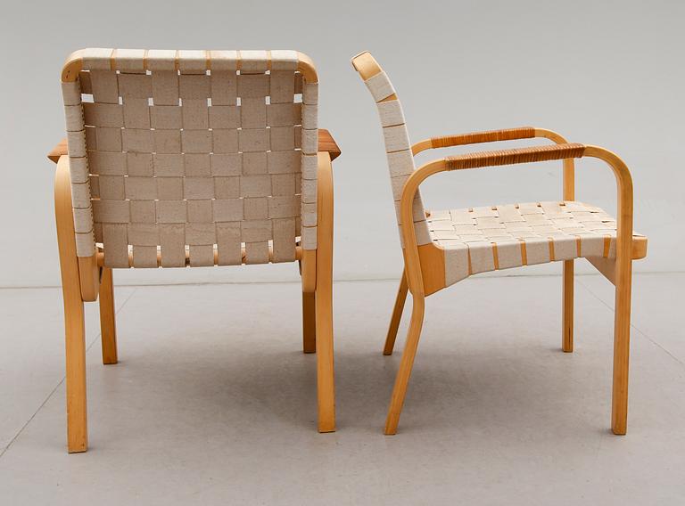 KARMSTOLAR, 1 par, modell 45, Alvar Aalto, Artek, 1900-talets andra hälft.
